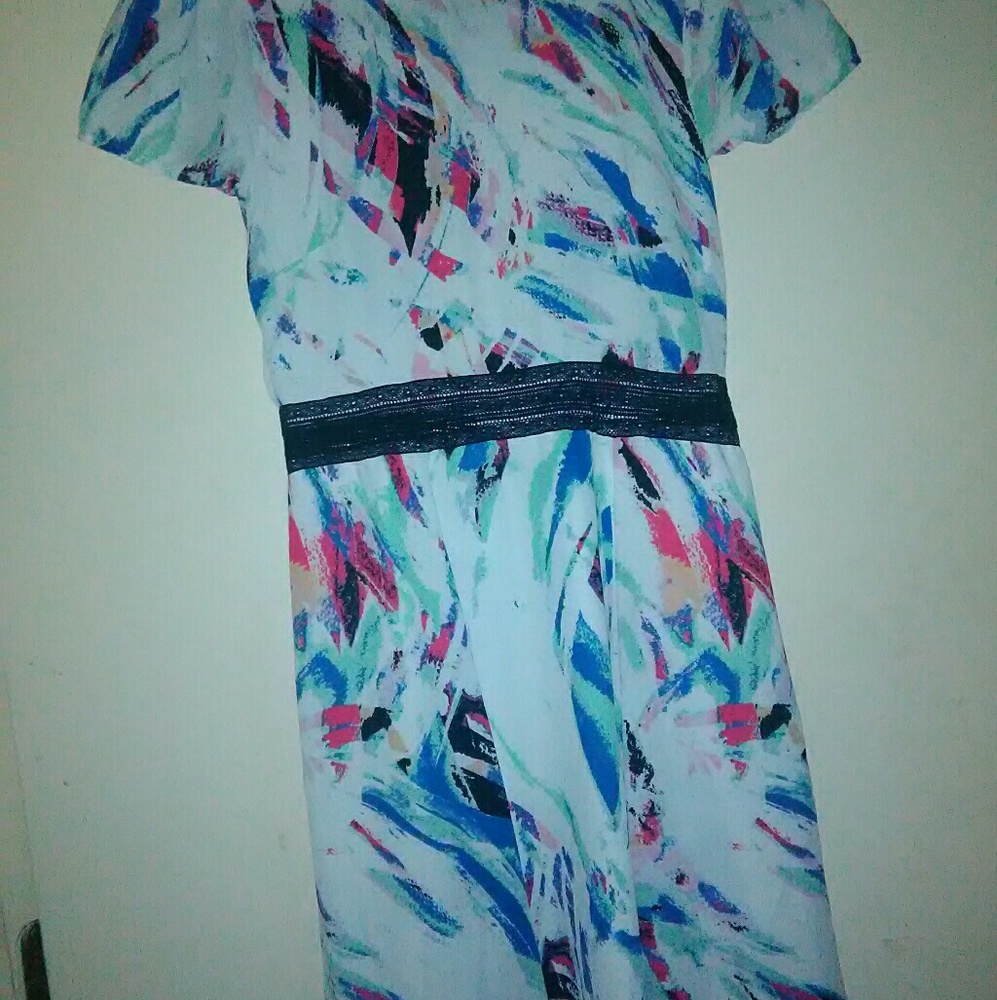 Dress - Picture 3 of 4